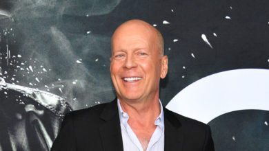 Photo of Bruce Willis denies selling deepfake rights to Deepcake