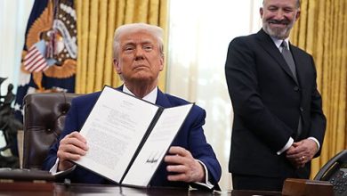 Photo of Trump Issues Fresh Tariff Threats Amid Dearth of New Trade Deals